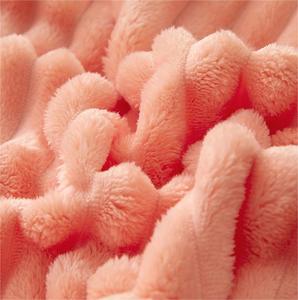<strong>Autumn</strong> Winter Rabbit Plush Blanket Soft Comfortable Thick Warm <strong>Throw</strong> for Sofa Nap Bed Air Conditioning Casual Nap Blanket - Product Image 4