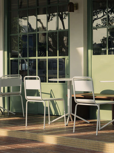 Set da Esterno in Metallo Stile Estetico <span class=keywords><strong>Crema</strong></span>, Tavolo e Sedie Comodi e Durevoli per 4 Persone, Ideale per Terrazze <span class=keywords><strong>di</strong></span> Negozi <span class=keywords><strong>di</strong></span> Tè al Latte - Product Image 2