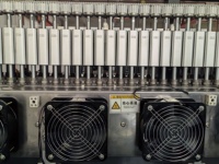 Fabricante de Fábrica, Máquina de Moldeo por Soplado de PET de 6 Cavidades, 12000 BPH, Totalmente Automática, con PLC XINJE, para Botellas de Agua y Jugo
