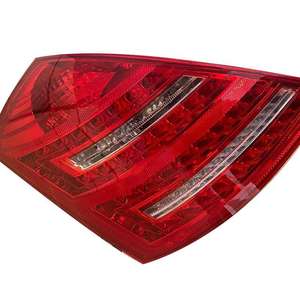 ไฟท้าย LED ดีไซน์สองแถวสุดหรูสำหรับรถยนต์เมอร์เซเดส เบนซ์ เอส-คลาส W221 (2009-2013) |   ชุดอัพเกรดเฟสลิฟท์เป็นรุ่นใหม่ - Product Image 2