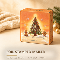 Boîte cadeau de Noël personnalisée en papier or chaud avec arbre étoilé lumineux et hommes en pain d'épices pour offrir en cadeau de Noël