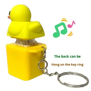 Wiederaufladbarer Neues Design Entchen Plastik-Schlüsselanhänger Spielzeug Taschengroßer Stressabbau-Angstlöscher Sensorisches Spielzeug Niedlicher Schlüsselanhänger - Product Image 3