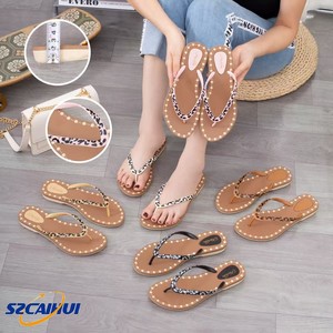 Nuevas Chanclas de PVC <span class=keywords><strong>para</strong></span> Mujer, Sandalias de <span class=keywords><strong>Playa</strong></span> Antideslizantes, Ligeras, Pantuflas de Verano - Product Image 2