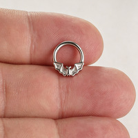 Anneau de nez clicker en titane ASTM F136 plaqué or avec zircon, segment torsadé pavé à charnière, bijou corporel pour cadeau de mariage, vente en gros
