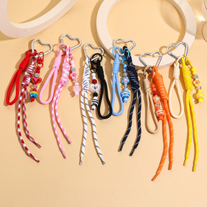 En <span class=keywords><strong>gros</strong></span>, Porte-clés Y2K coloré en corde perlée, Breloque de sac en forme de cœur avec mousqueton, Lanière tressée faite main - Product Image 1