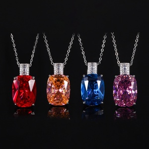 Collier simple en cuivre écologique avec pendentif rectangulaire en zircone cubique rouge 15*20mm, pierre précieuse colorée pour femmes - Product Image 3