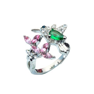 Anello vintage con uccellino in tonalità rosa e verde, regalo esagerato per donna, ideale per feste e uso quotidiano - Product Image 6