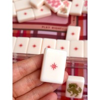 Luxuriöses Wild Mare Desert Rose Mahjong-Set mit 160 Steinen, handgefertigt aus Acryl, Designer-Kollektion für festliche Schachspiele