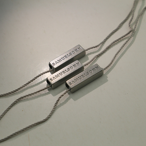 Wholesale Custom Plastic Hang Tags For Clothing