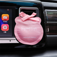 Sachet parfumé de parfum d'aromathérapie de voiture de Offre Spéciale sac d'arome mignon mini sachets suspendus parfumés pour le cadeau
