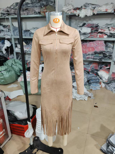 Vestido Vaquero Vintage <span class=keywords><strong>de</strong></span> Manga Larga con Cuello Solapa y Dobladillo con Flecos <span class=keywords><strong>de</strong></span> Gamuza, Corte Entallado con Cierre, Primavera 2026 para Mujer - Product Image 6