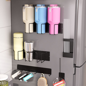 Estante de almacenamiento de botellas de agua para refrigerador con organizador de tapa Portavasos Stanley magnético para refrigerador - Product Image 1