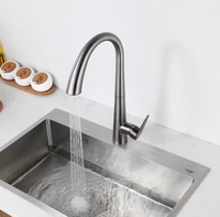 Robinet de cuisine moderne escamotable flexible à montage sur plan, eau chaude et froide