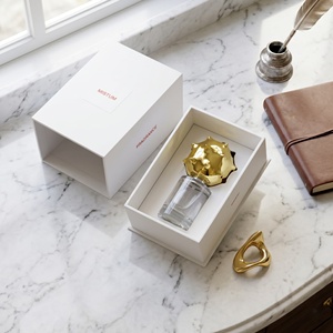 Caja de perfume de marca con diseño rígido, impresión de logotipo personalizado para embalaje de fragancias minoristas, caja de regalo para uso comercial de marcas. - Product Image 3
