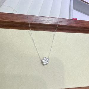 Collier en argent pur S925 avec petit diamant en forme de bulle pour femmes Luxe & Mode Design de niche polyvalent Pendentifs de collier - Product Image 3