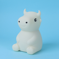 Veilleuse rechargeable en silicone en forme de vache, lampe de chevet LED douce avec minuterie et intensité réglable pour bébés et enfants