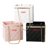 Caja de regalo cuadrada de lujo, bolsas de papel de embalaje de flores plegables, ramos de rosas, cajas de flores con cadena