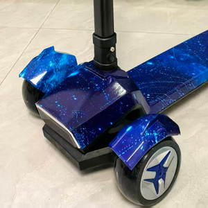Monopattino Pieghevole Leggero con Luci LED EN71 e Ruote in PU Lampeggianti per Bambini dai <span class=keywords><strong>3</strong></span> ai 12 Anni, per Giochi all'Aperto - Product Image 3