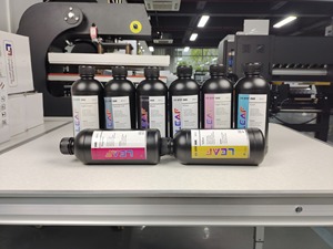 Tienda Online's Hot Sale A2 8-Head Impresora automática de inyección de tinta Eco-Solvente Grado I3200 para sublimación Taza plana Flex Label Egg - Product Image 2
