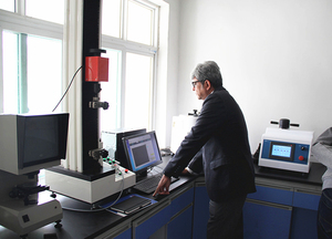 เครื่องทดสอบแรงดึงฟิล์มพลาสติกผ้าใยกระดาษคอมพิวเตอร์3000N WDW-3E - Product Image 6