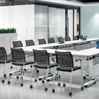 Chaise de bureau moderne à quatre pieds en maille, pour conférence, réception, négociation, formation des étudiants, bibliothèque, salon, avec structure en fer, sans fonction d'inclinaison