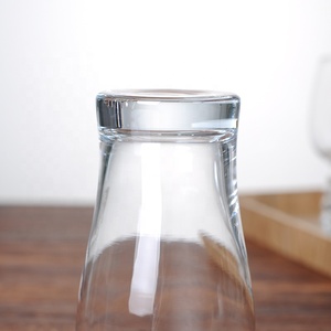 Bicchieri da <span class=keywords><strong>Birra</strong></span> in Vetro Bianco Soffiato a Macchina, Campione Gratuito, Vendita all'Ingrosso, Bicchieri da 20 oz a Forma di Tulipano con Logo Personalizzato - Product Image 5