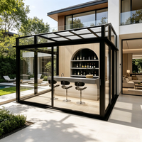 Véranda de jardin d'hiver en verre, design triangulaire en verre trempé, pour villa indépendante, résidence privée, espace de loisirs et de détente dans la cour
