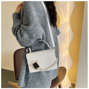 Bolsos Cuadrados Pequeños en Tendencia, Textura de Piedra, Cierres Magnéticos, Cuero PU, Bolsos Cruzados de Mano para Mujer, Elegantes y Exquisitos - Product Image 6