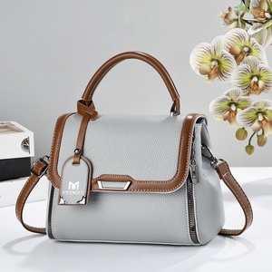 Nouveau Sac à Bandoulière Tendance 2026 Imperméable avec Rabat, Léger et Pratique pour Femme, Idéal pour le Bureau, Sac Messager - Product Image 4