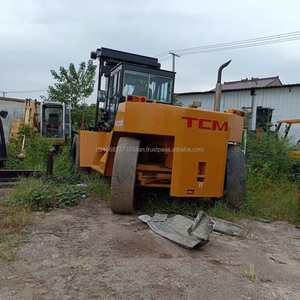 Montacargas Diésel Pesado Usado de 20 Toneladas TCM 44000 lb FD200 FD250 para Contenedores, Contrapesado, Terreno Accidentado, 1 Año de Garantía - Product Image 3