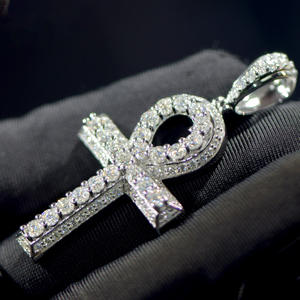 Joyería fina Regalos de hip-hop Plata de Ley 925 Santo cristiano Hombres Mujeres Gra Moissanite Colgante Cruz - Product Image 3