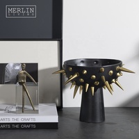 Bol à fruits en céramique dorée de luxe Merlin, support décoratif, accessoires modernes, vaisselle, décoration de salon, décoration d'hôtel, pièce pour la décoration de la maison