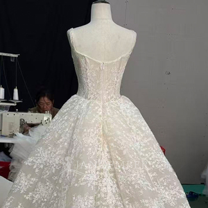 Vestido de Novia Romántico Jancember Hz026, Color Marfil, Cuello Cuadrado, Tirantes Anchos, Corsé Estilo Basque, Encaje Floral Francés, Estilo Princesa - Product Image 6