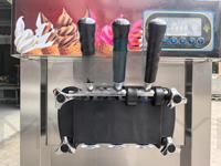 Machine à glaces et sorbets automatique professionnelle trois saveurs pour restaurants, avec moteur compresseur haute performance