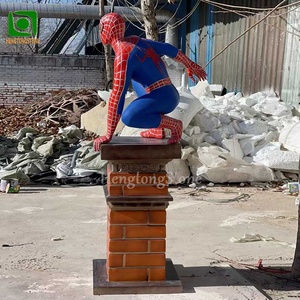2025 nuevo diseño decorativo de fibra de vidrio Spider Man estatua resina dibujos animados Spider-Man escultura - Product Image 3