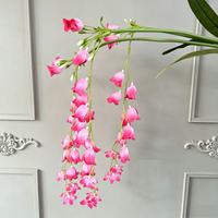 Fleur artificielle en soie faite à la main en gros, fleur de lys suspendue, carillon éolien, imperméable, léger, idéal pour plafond de salle de mariage