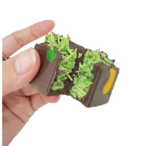 Emballage personnalisé OEM Dubaï 70g/pièce Bonbon au chocolat croquant avec confiture de pistache Ingrédients au sucre aromatisé et fruité - Product Image 1