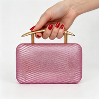 Pochette de soirée de luxe pour femme, en forme de boîte rigide, ornée de strass en cristal rose, avec poignée supérieure en métal doré élégant, idéale pour mariage, banquet, bal de promo