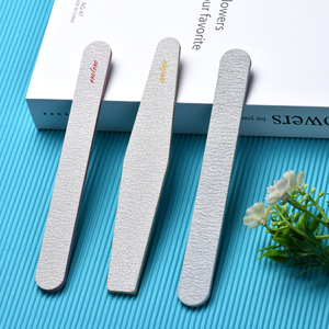 Vente chaude 2022 : Lime à ongles durable 100/180 grains, formes variées, outils de beauté pour les ongles, lime à ongles personnalisée - Product Image 5