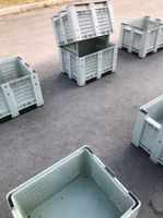 Caisse en plastique industrielle avec roulettes |   Taille standard, qualité alimentaire, design empilable