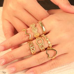 Anillos de Moda al por Mayor, Impermeables, Minimalistas, en Múltiples Estilos, Brillantes y Gruesos, Joyería para Mujer, Anillo de Acero Inoxidable Chapado en Oro de 18k - Product Image 2