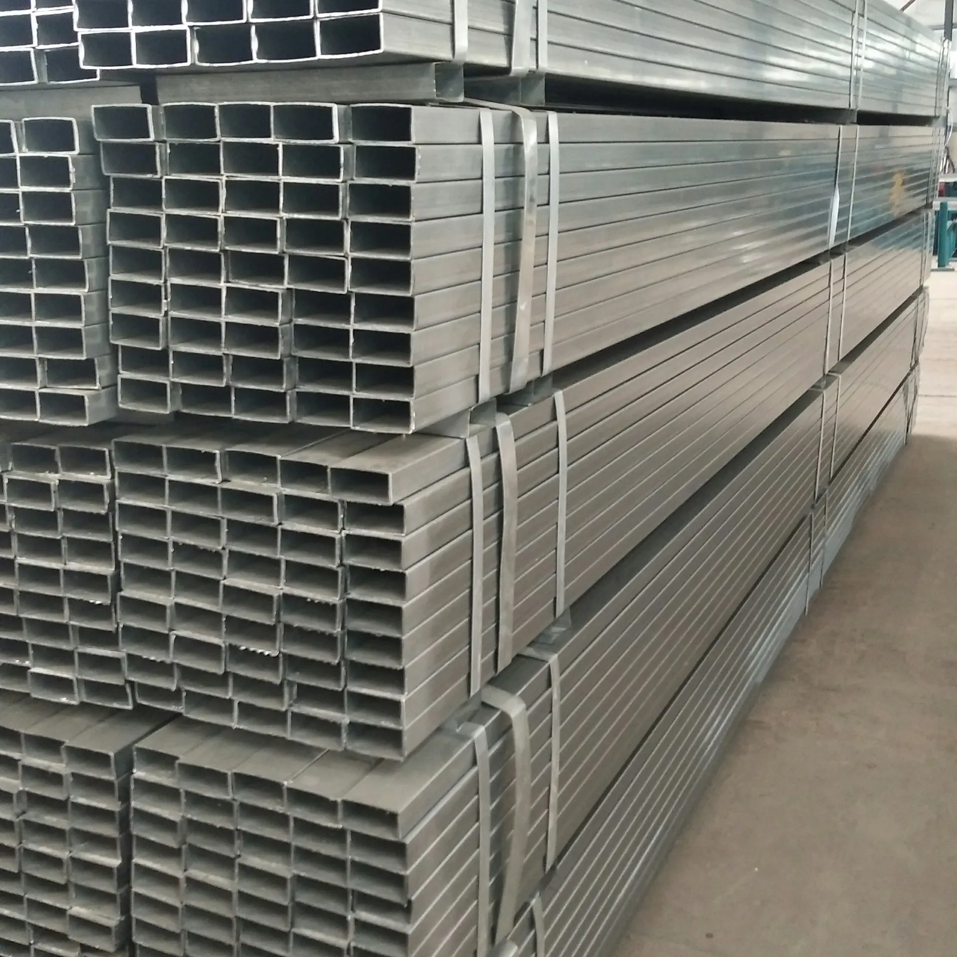 Pipe/gi Galvanised Tube Hot Dipped Galvanized Round Steel Structure ERW Spiral Welded Pipe Thick Wall Pipe for sale