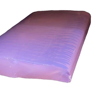 L'<span class=keywords><strong>opale</strong></span> <span class=keywords><strong>rose</strong></span> est utilisée comme matière première pour la fabrication de bijoux - Product Image 1