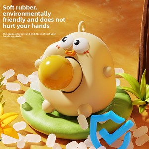 Jouet anti-stress en vinyle en forme de pingouin pour enfants (3-6 ans) – Mignon et amusant, à bulles à presser, cadeau amusant pour faire des bulles - Product Image 4
