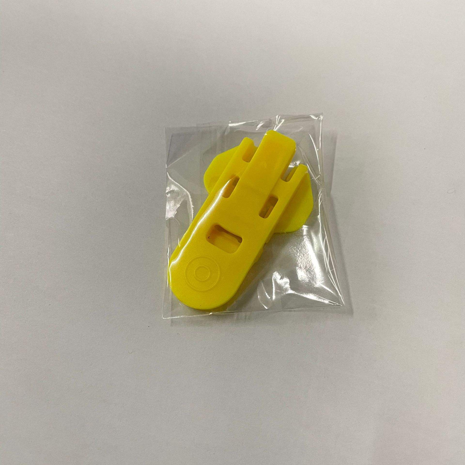 สีเหลือง