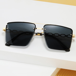 New Fashion Temperament Men and Women Outdoor Travel Square Uv Protection Frameless Sunglasses - Product Image 2