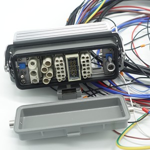 Высококачественные компоненты из алюминиевого сплава OEM, жгуты проводов IP66 для промышленного оборудования и специализированных линий для метро - Product Image 2