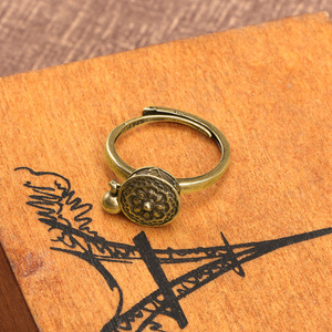 Anillo de latón estilo chino con campana de <span class=keywords><strong>loto</strong></span>, mantra de seis palabras, <span class=keywords><strong>Sutra</strong></span> <span class=keywords><strong>del</strong></span> Corazón retro, para calmar la mente, para mujeres y hombres, estilo étnico envejecido - Product Image 3