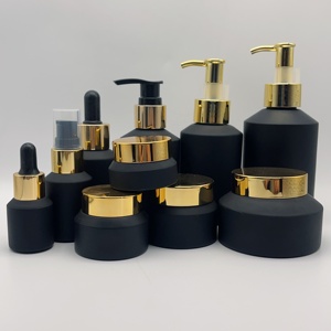 Confezione cosmetica 15g-200ml di vetro nero opaco con spalla obliqua per bottiglia d'acqua e coperchio in oro/pompa/dropper lozione Set flacone per lozione - Product Image 3