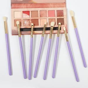 Haute qualité violet cheveux synthétiques <span class=keywords><strong>fard</strong></span> <span class=keywords><strong>à</strong></span> paupières 8 pièces manche en bois cosmétique personnalisé pinceaux de maquillage pour les yeux ensemble - Product Image 5